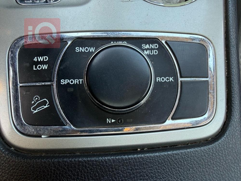 جيب جراند شيروكي